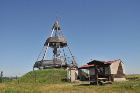 Rozhledna nad vodojemem Ocmanice